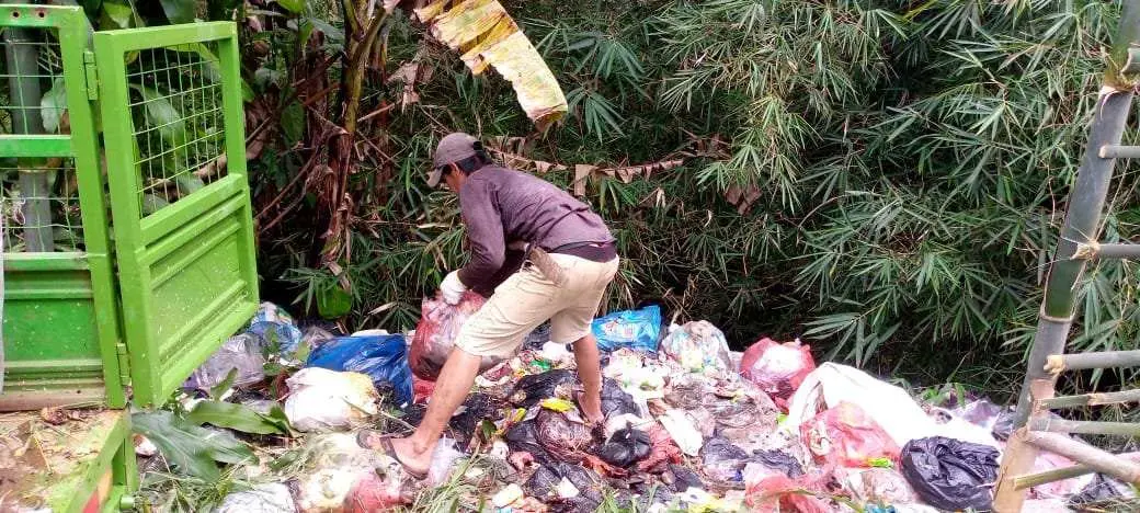 Mapeling Kembali Basmi Sampah Di Lingkungan