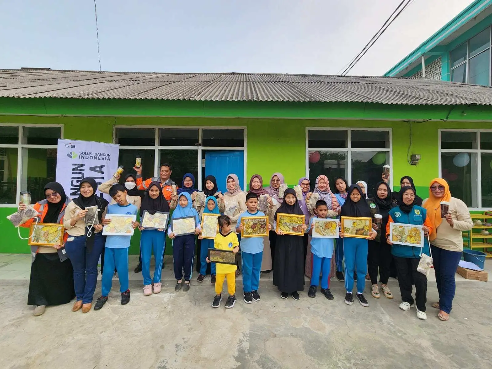 PT. SBI Berikan Pelatihan Paper Ecoprint Kepada Penyandang Difabel