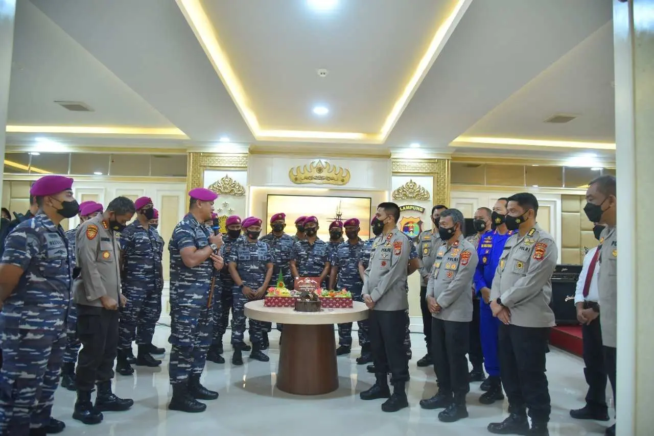 Kedatangan Puluhan Prajurit Petarung Marinir, Para Pejabat Utama Polda Lampung Kaget