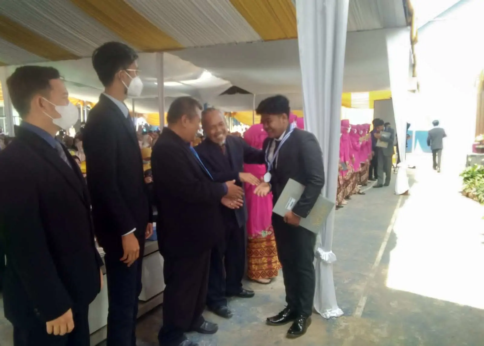 350 Siswa SMAN 1 Cigombong  Dilepas