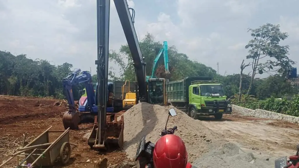 Dugaan “Proyek Siluman” di Karadenan Akhirnya Terkuak