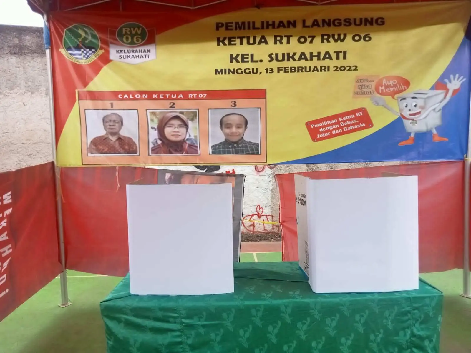 Layaknya Pilkada, Pemilihan Ketua RT 07  Kelurahan Sukahati dilakukan Secara Langsung