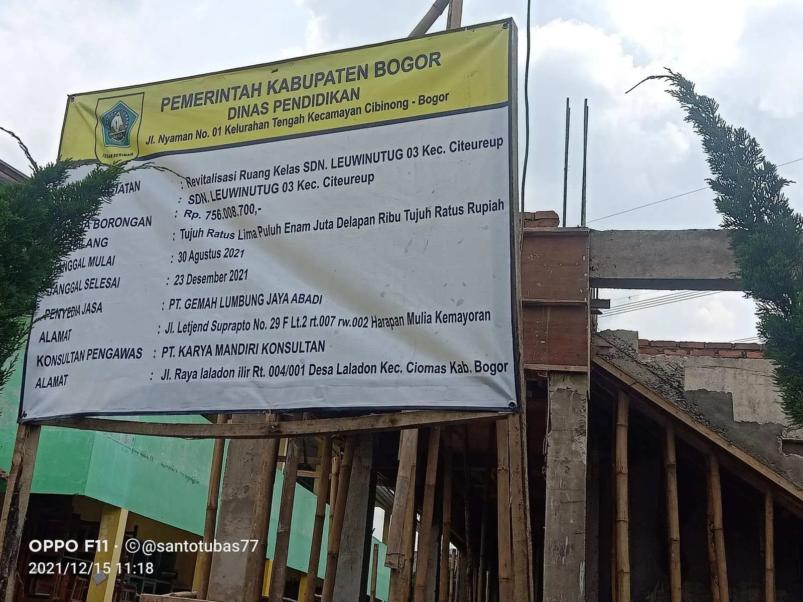 Pekerjaan Proyek Revitalisasi Ruang Kelas SDN Leuwinutug 03 Diduga Molor Dari Jadwal