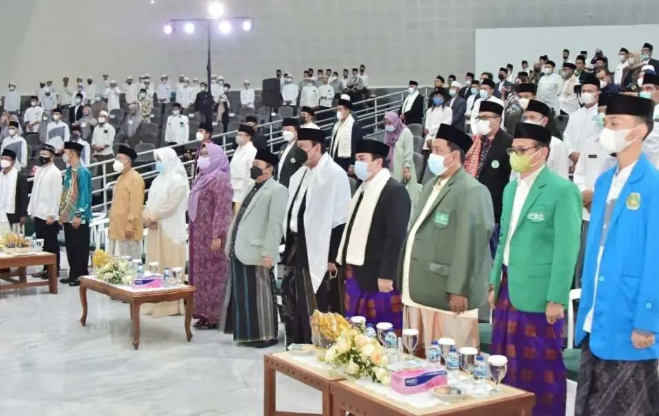 Tangkal Penyebaran Ideologi Menyimpang, Ade Yasin Ajak Para Santri Berperan Aktif