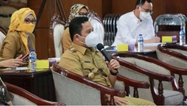 Gubernur Banten Gelar Rapat Koordinasi Bahas Kelangkaan Obat dan Oksigen