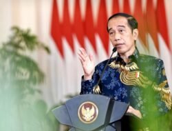 Sarasehan 100 Ekonom Indonesia, Jokowi Beberkan Tiga Strategi Besar Ekonomi