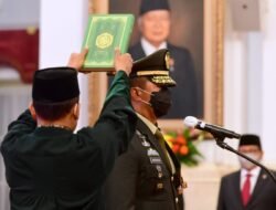 Presiden Jokowi Resmi Lantik Jenderal Andika Perkasa Sebagai Panglima TNI