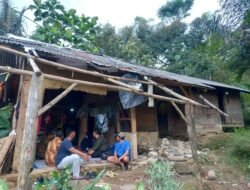 Warga Tidak Mampu Tinggal di Rumah Nyaris Rubuh, Ini Respon Camat Cecep