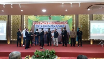 H.Subagiyo Lantik Kepengurusan PWI Peduli