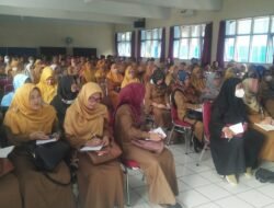 Kepsek Dari Tiga Kecamatan Ikuti Sosialisasi Juknis Kelola Dana Bos