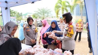 Polres  Dan Pemkab Pesawaran Gelar Pasar Murah Ramadhan 